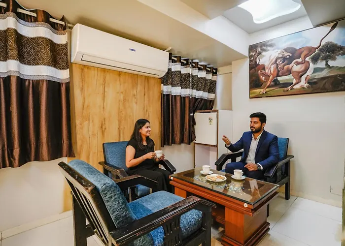 Hotel Amber Corp Inn Mumbai